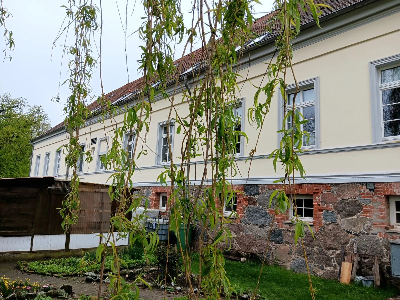 Hinterm Haus